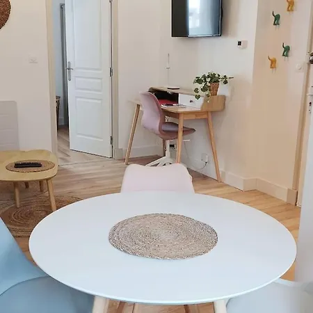 Cozy Au Centre-ville Апартаменты